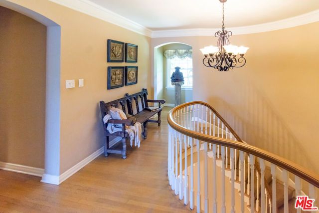 1717 CHEVY CHASE Drive, Beverly Hills, CA 90210