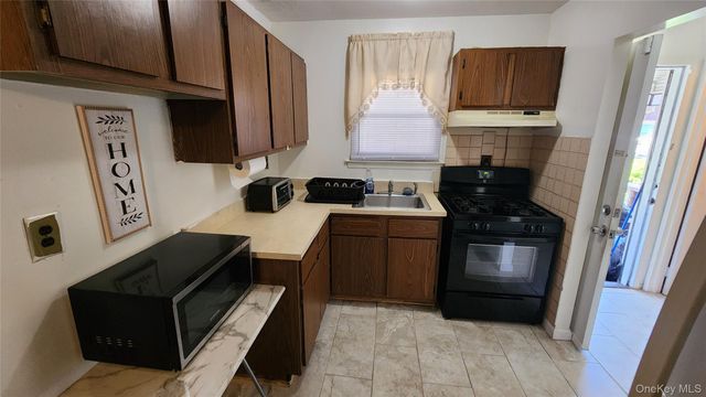 893 Rockaway Avenue, Brooklyn, NY 11212