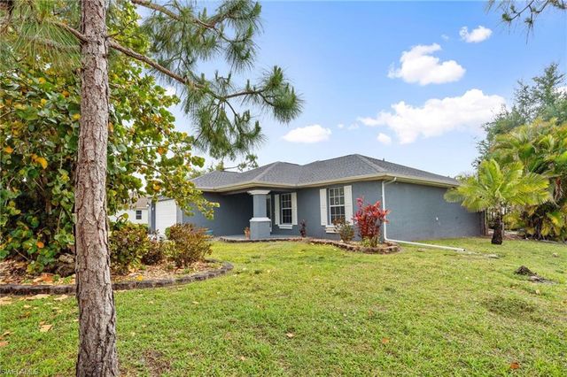 2004 NE 35th ST, Cape Coral, FL 33909