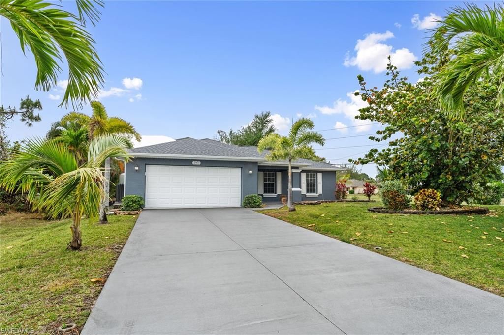 2004 NE 35th ST, Cape Coral, FL 33909