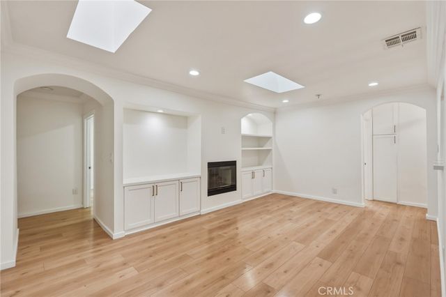 7015 Amigo, Reseda, CA 91335