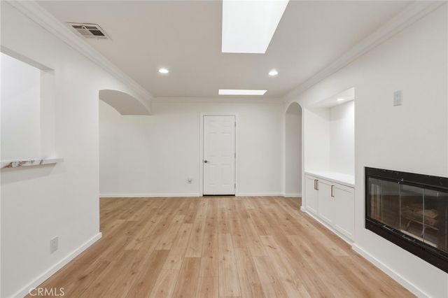 7015 Amigo, Reseda, CA 91335