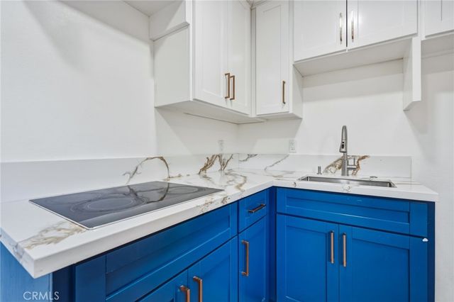 7015 Amigo, Reseda, CA 91335