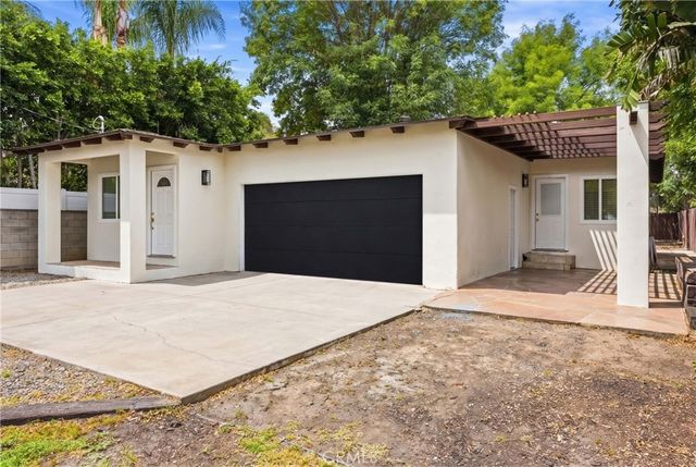 7015 Amigo, Reseda, CA 91335