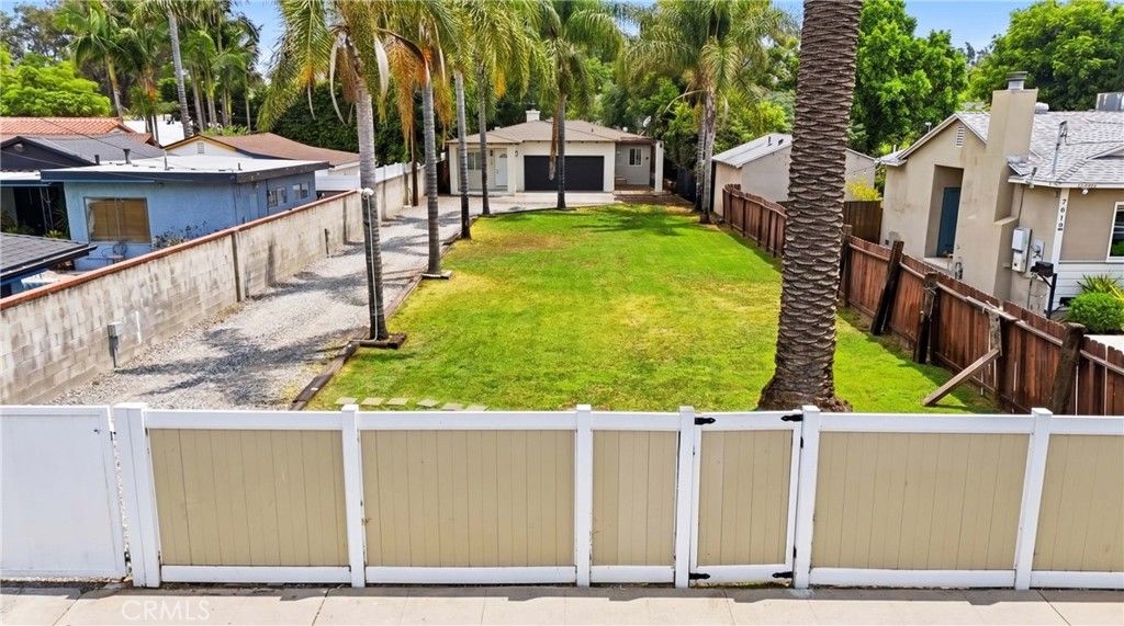 7015 Amigo, Reseda, CA 91335