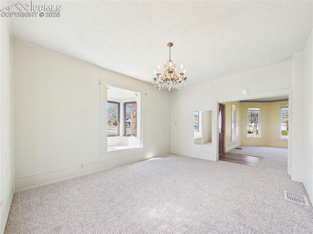 425 W Pitkin Avenue, Pueblo, CO 81004