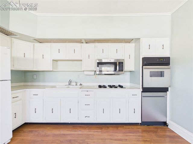 425 W Pitkin Avenue, Pueblo, CO 81004