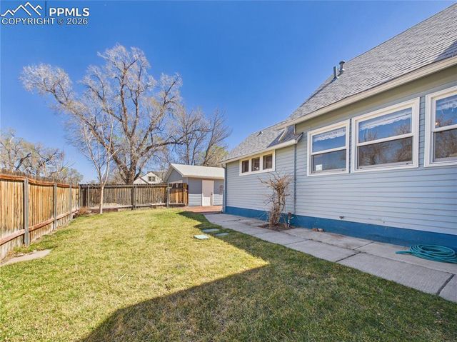 425 W Pitkin Avenue, Pueblo, CO 81004