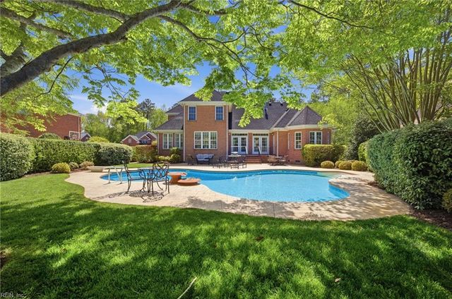 1412 Gunston CT, Chesapeake, VA 23322