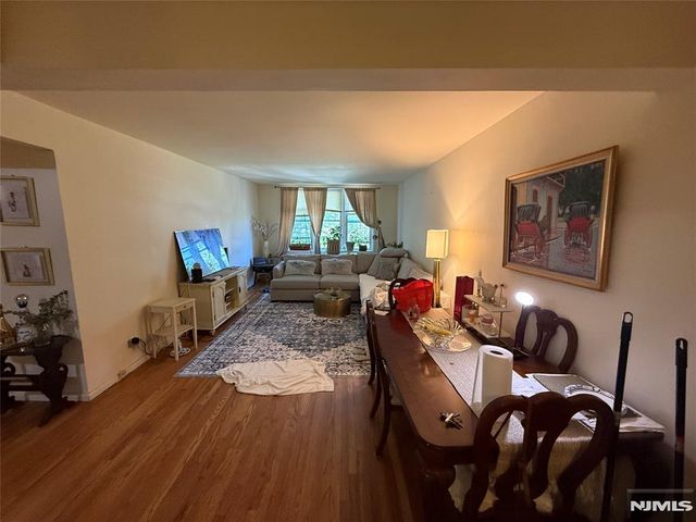 2160 Center Avenue 5M, Fort Lee, NJ 07024