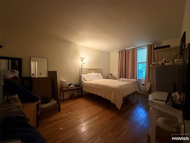 2160 Center Avenue 5M, Fort Lee, NJ 07024