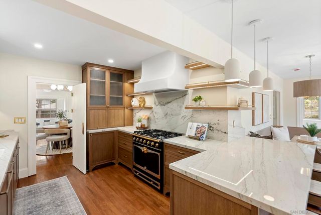 1896 Lyndon, San Diego, CA 92103