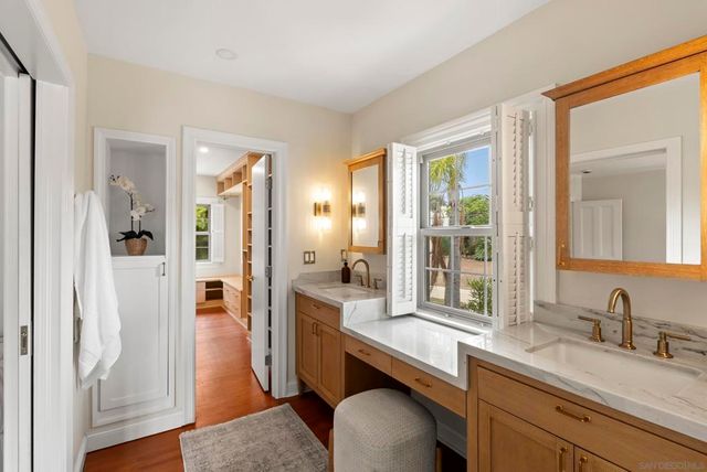 1896 Lyndon, San Diego, CA 92103