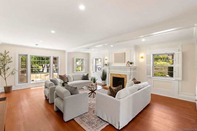 1896 Lyndon, San Diego, CA 92103