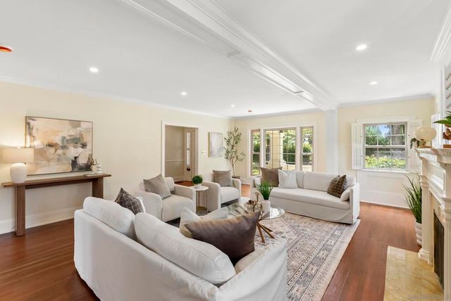 1896 Lyndon, San Diego, CA 92103