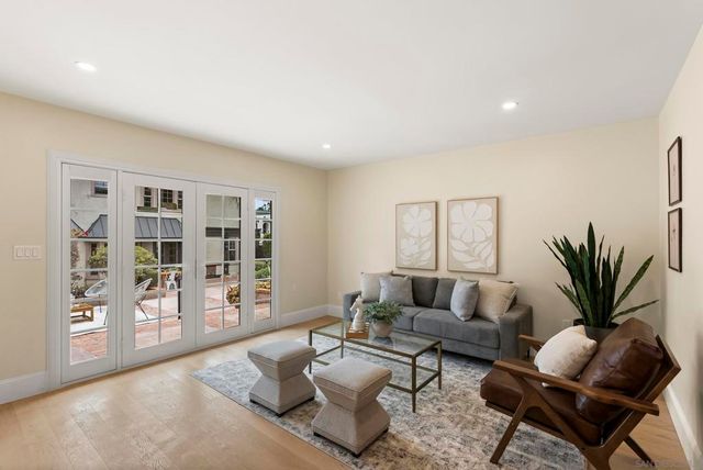1896 Lyndon, San Diego, CA 92103