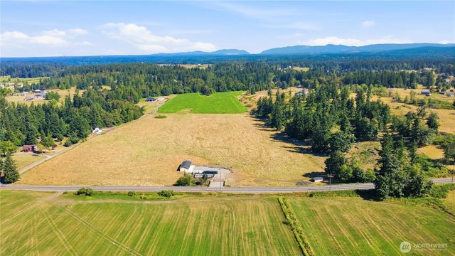 23028 SE 400th St, Enumclaw, WA 98022