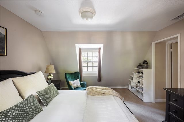 27844 Greenway Drive, Lake Arrowhead, CA 92352
