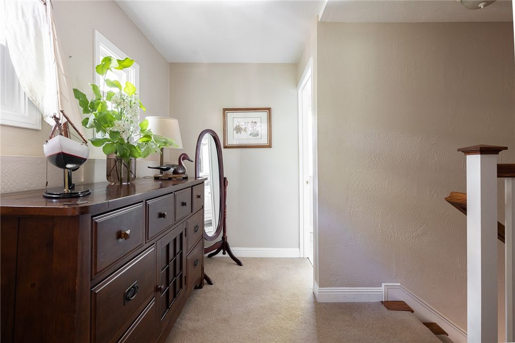 Image 24 of property listing at 27844 Greenway Drive, Lake Arrowhead, CA 92352