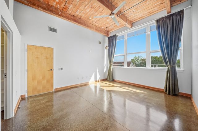 120 Holmes St 312, Quincy, MA 02171