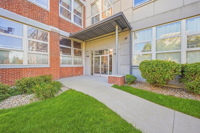 120 Holmes St 312, Quincy, MA 02171