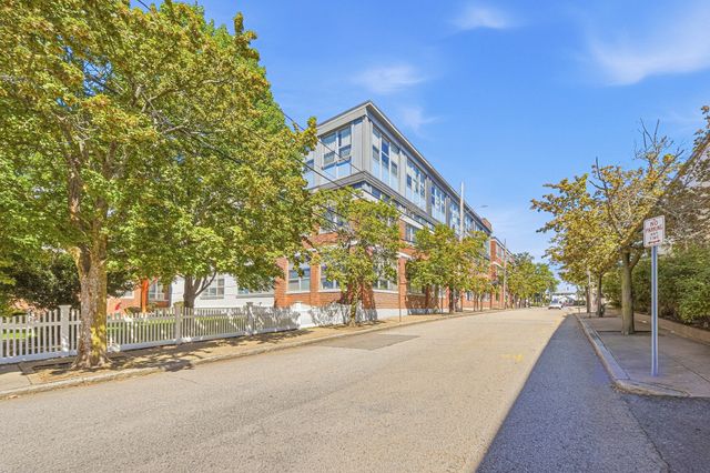 120 Holmes St 312, Quincy, MA 02171