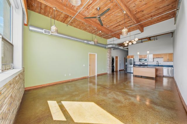 120 Holmes St 312, Quincy, MA 02171