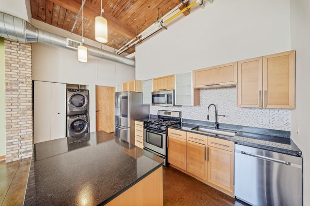 120 Holmes St 312, Quincy, MA 02171