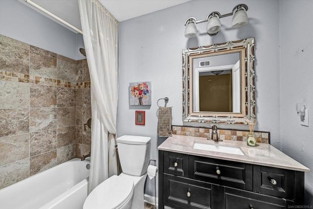 13856 Gorrion CT, El Cajon, CA 92021