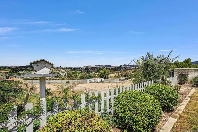 13856 Gorrion CT, El Cajon, CA 92021