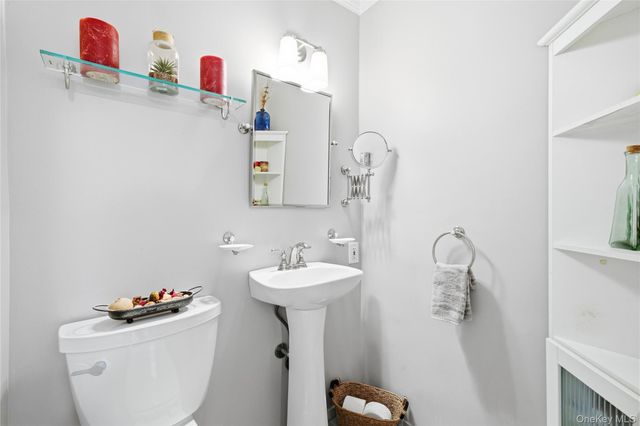 750 Shore Road 3o, Long Beach, NY 11561