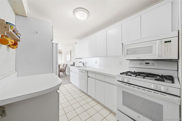 750 Shore Road 3o, Long Beach, NY 11561