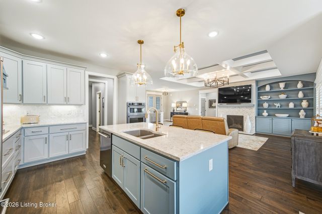 13510 Pointview Ct, Louisville, KY 40299