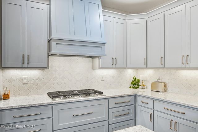 13510 Pointview Ct, Louisville, KY 40299