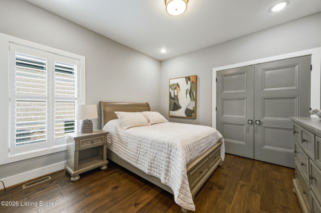 13510 Pointview Ct, Louisville, KY 40299