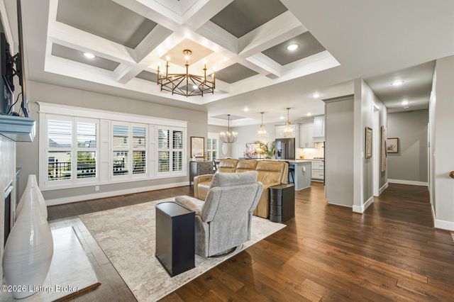 13510 Pointview Ct, Louisville, KY 40299