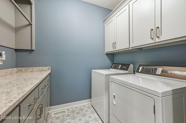 13510 Pointview Ct, Louisville, KY 40299