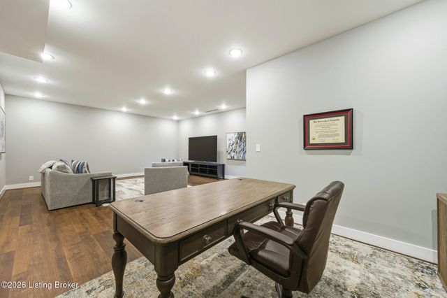 13510 Pointview Ct, Louisville, KY 40299