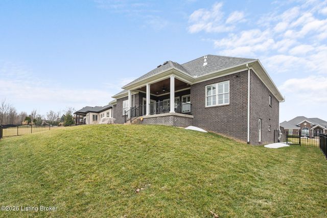 13510 Pointview Ct, Louisville, KY 40299