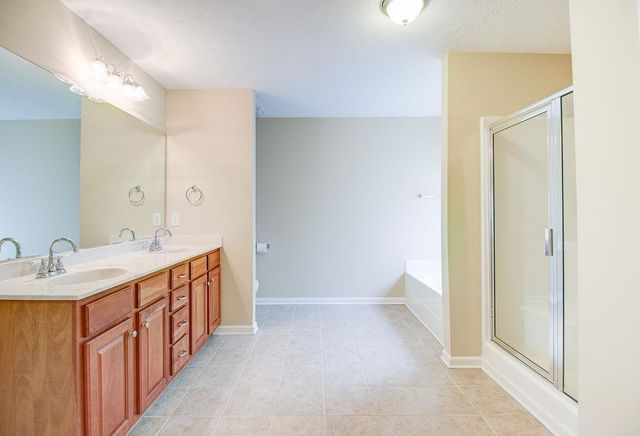 183 Vintage Circle, Hendersonville, TN 37075