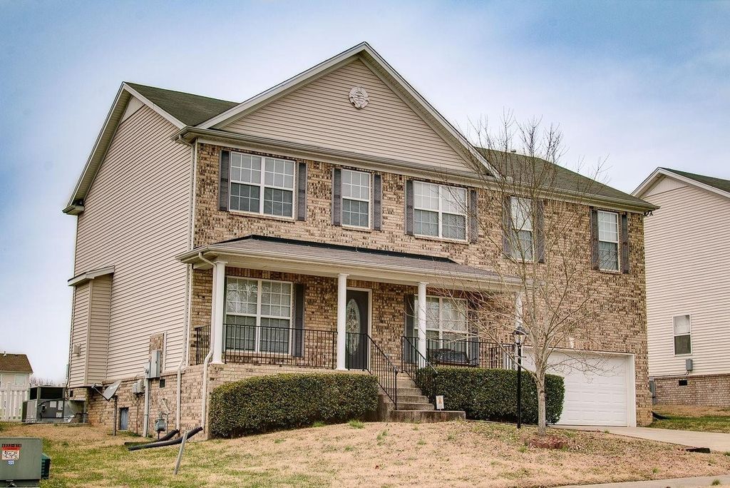 183 Vintage Circle, Hendersonville, TN 37075