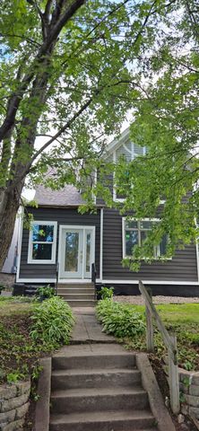 788 Cottage Avenue E, Saint Paul, MN 55106