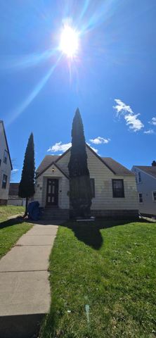 788 Cottage Avenue E, Saint Paul, MN 55106