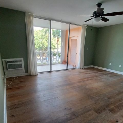 15 S Golfview Road 303, Lake Worth Beach, FL 33460