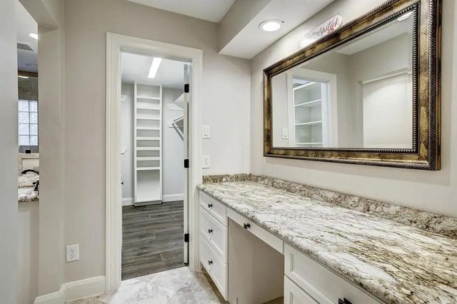 11426 Cold Spring Drive, Houston, TX 77043