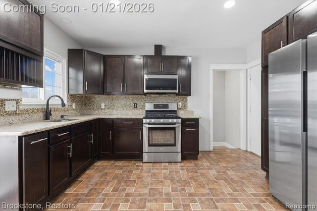 23601 Cedar Ridge Drive, Romulus, MI 48174