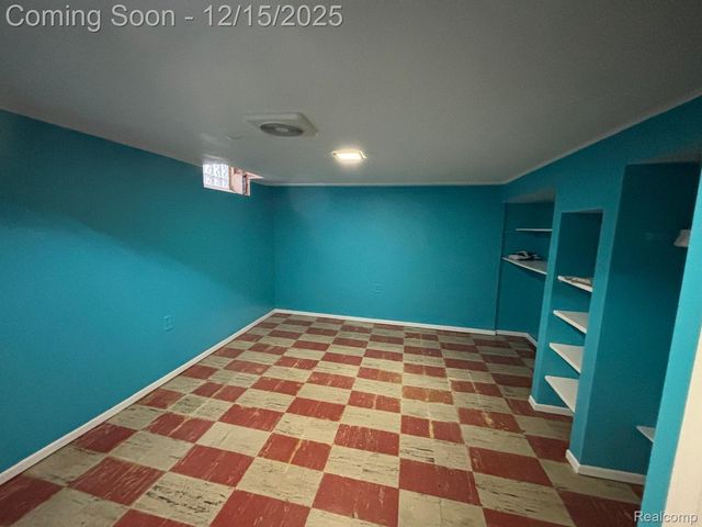 4209 Vassar Street, Dearborn Heights, MI 48125