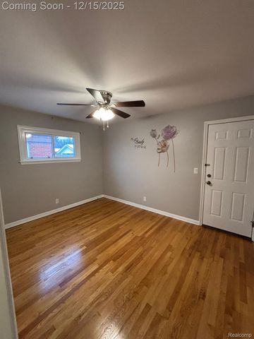 4209 Vassar Street, Dearborn Heights, MI 48125