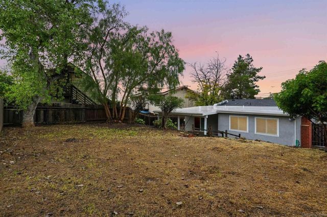 8741 Crockett St, La Mesa, CA 91942