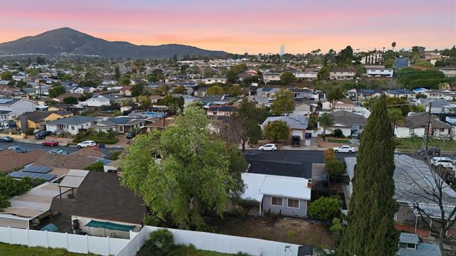 8741 Crockett St, La Mesa, CA 91942